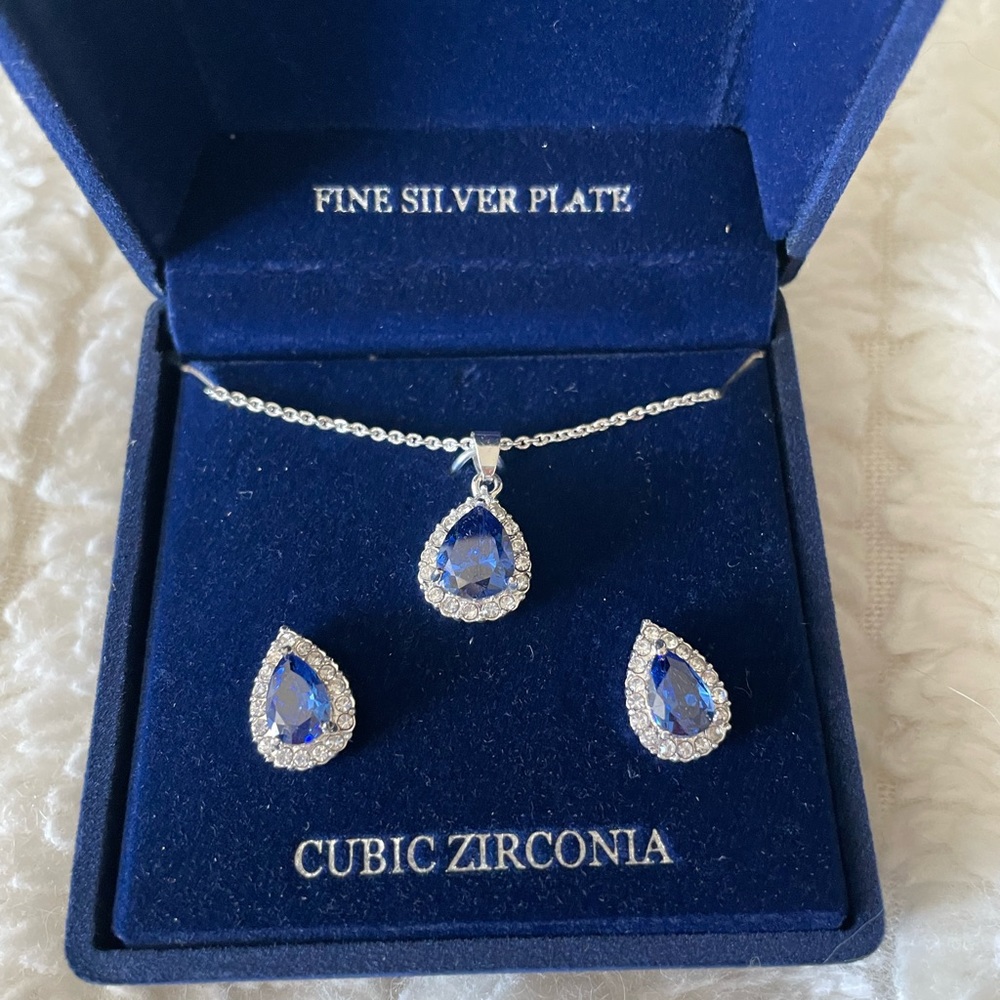 Teardrops Blue pendant Earrings and necklace Set